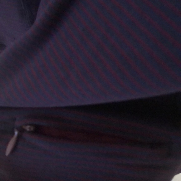 Excellent Condition 9/10 Lululemon Full Tilt LS - Picture 5 of 14